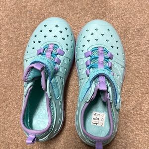 Stride Rite Made 2 Play Shoes